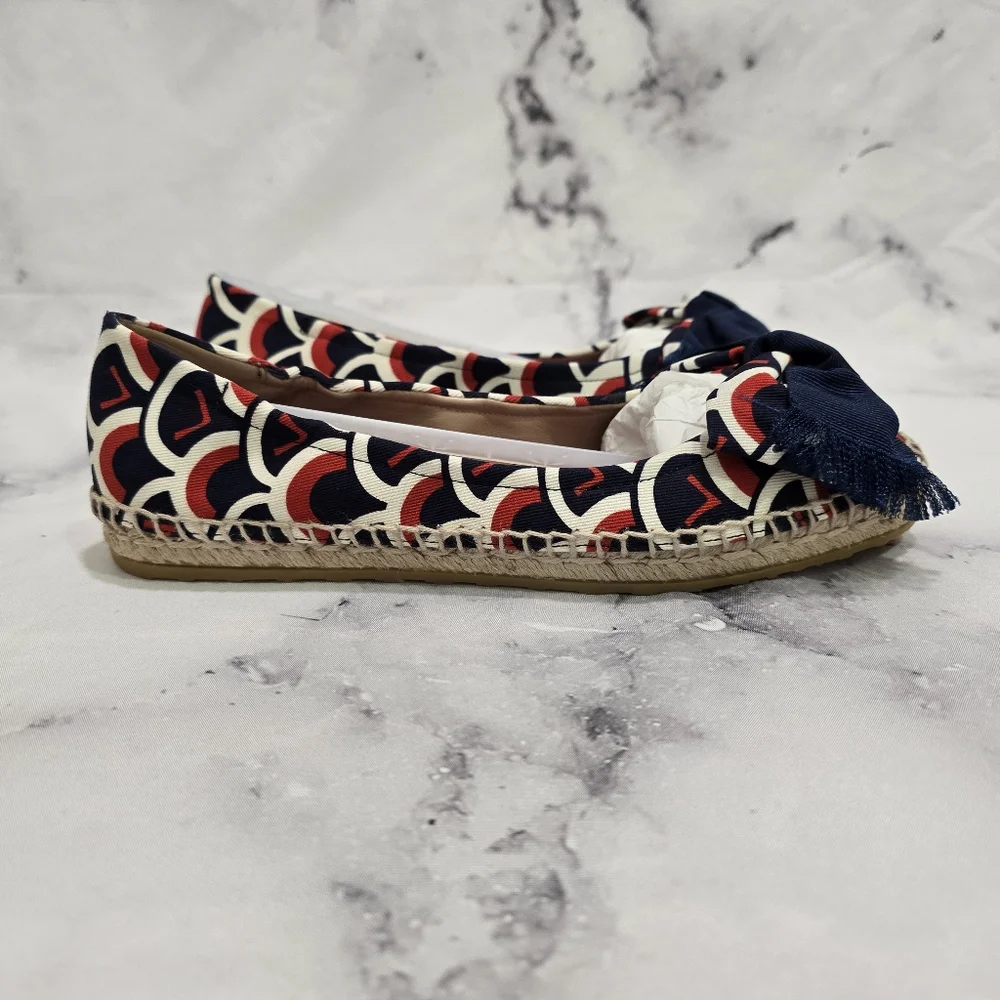 NIB Valentino Garavani Ballerina Espadrille Bow Flats in Red White & Blue Canvas